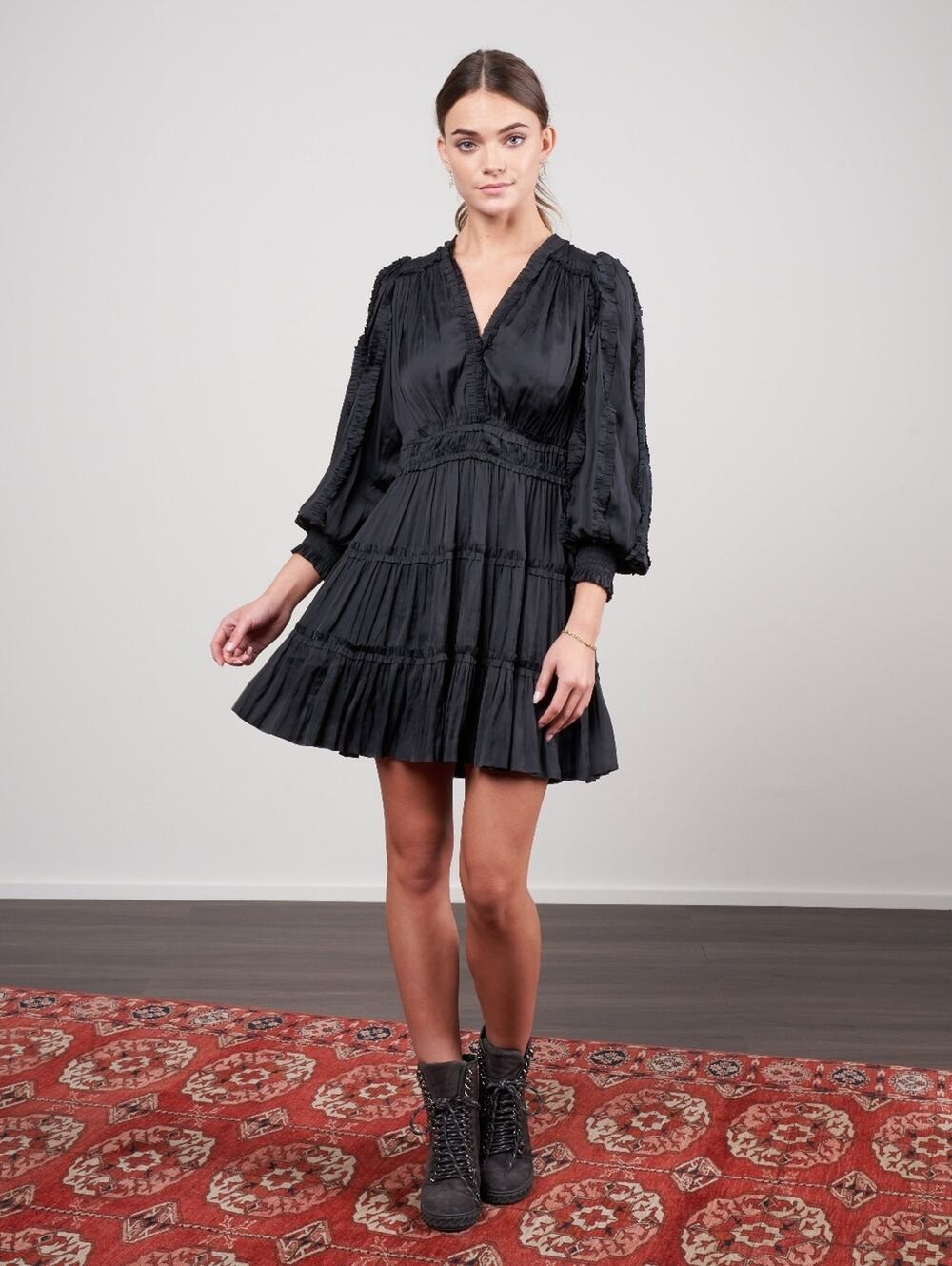 Ulla Johnson Amara Plisse Satin Dress in Noir Size 0